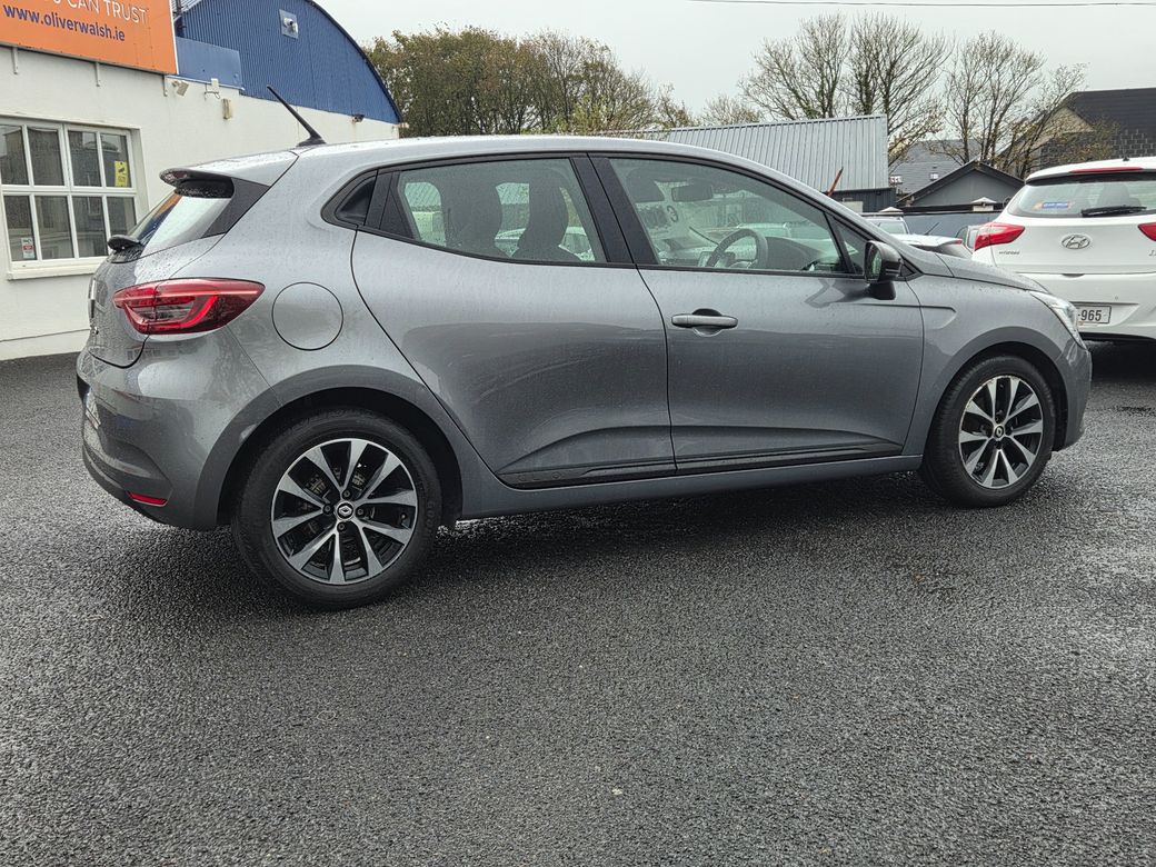 2023 Renault Clio