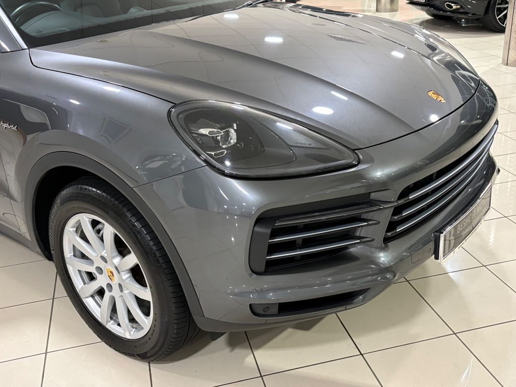 2022 Porsche Cayenne