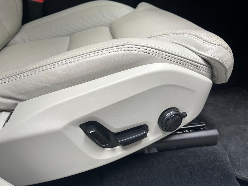 2023 Volvo XC90