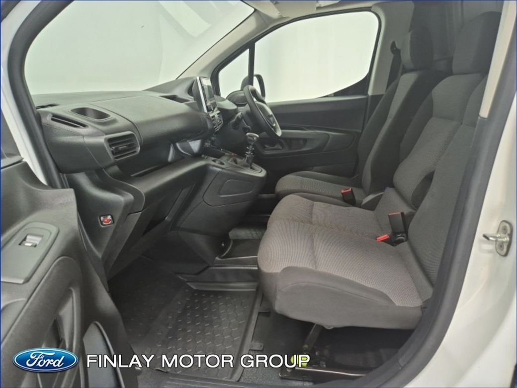 2022 Peugeot Partner