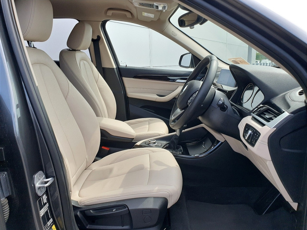 2022 BMW X1