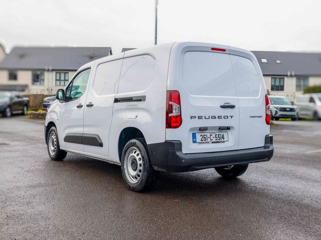 2026 Peugeot Partner