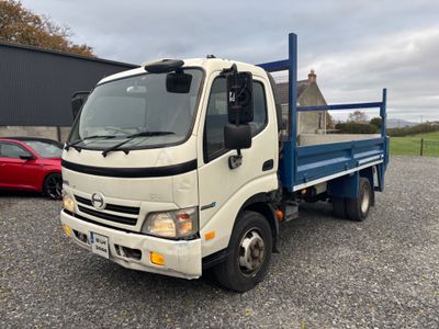 2012 Hino 300