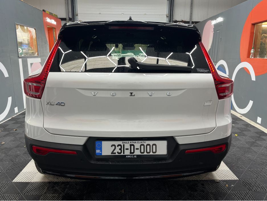 2023 Volvo XC40