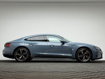 2022 Audi e-tron GT