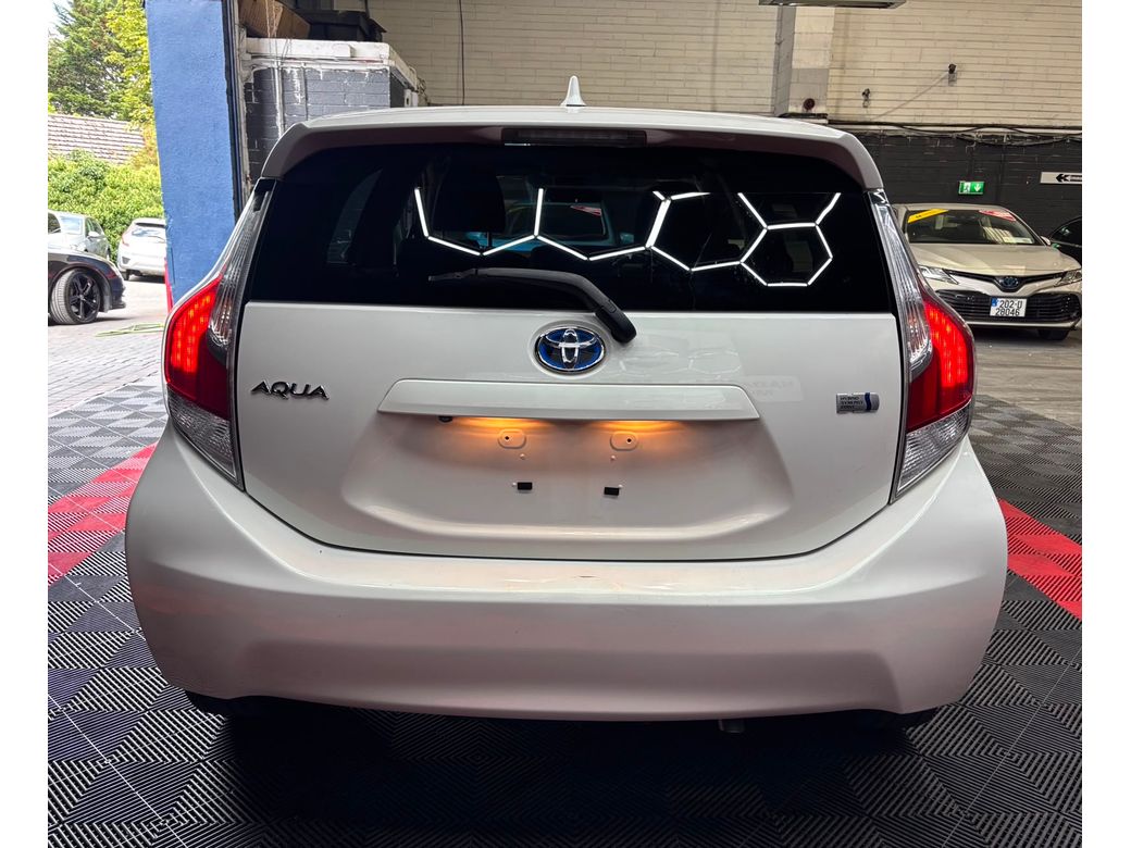 2015 Toyota Aqua