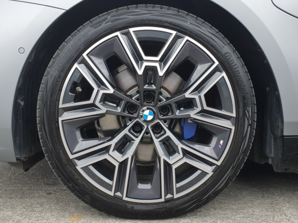 2026 BMW 530