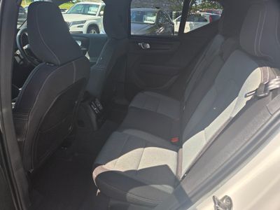 2023 Volvo XC40