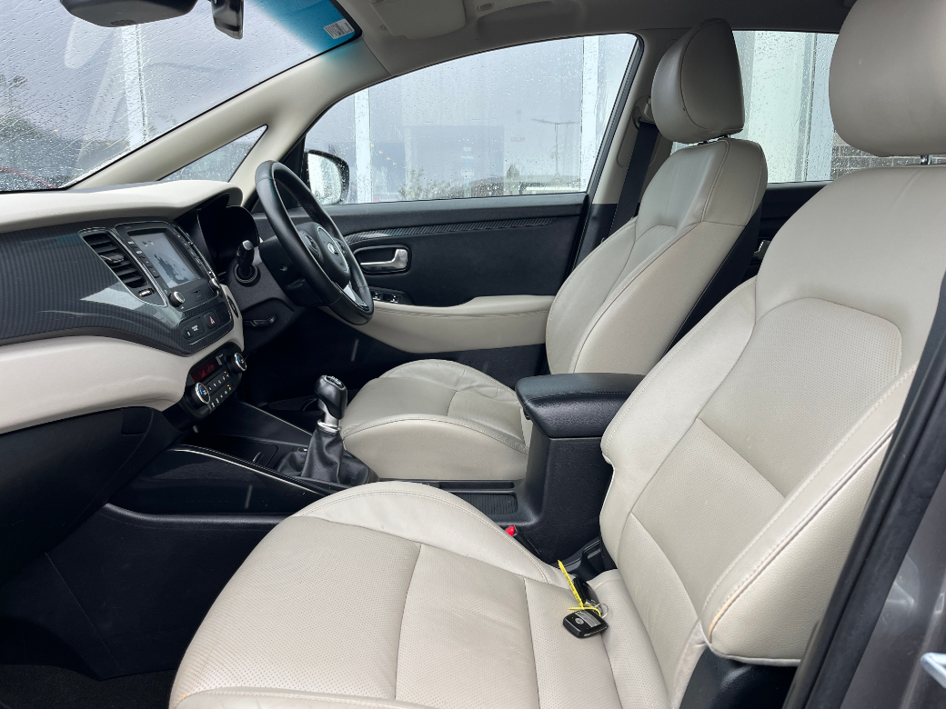 2018 Kia Carens