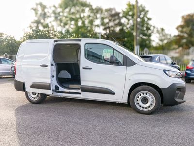 2025 Peugeot Partner