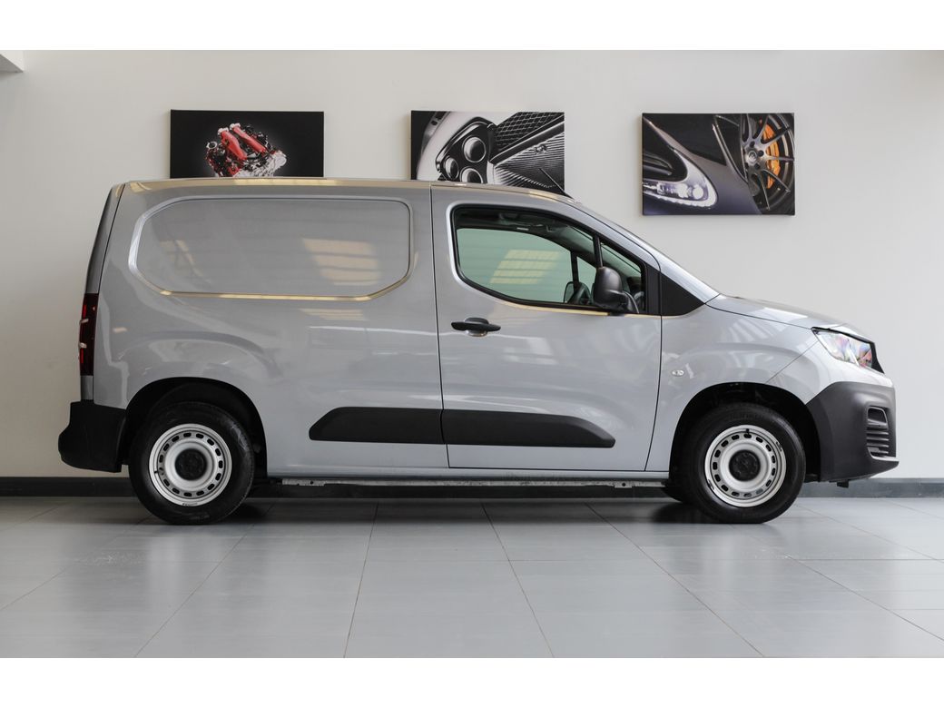 2023 Peugeot Partner