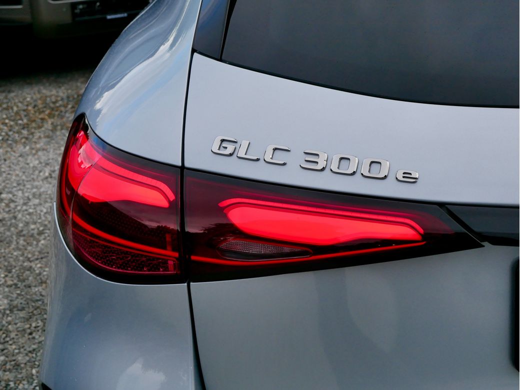 2025 Mercedes-Benz GLC Class