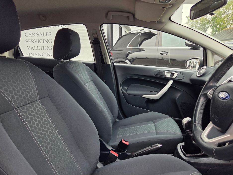2012 Ford Fiesta