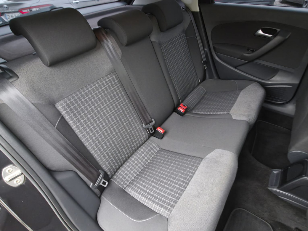 2016 Volkswagen Polo