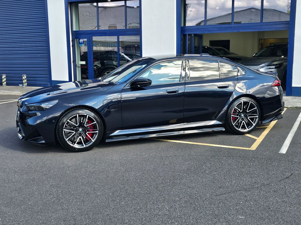 2024 BMW M5