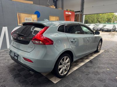 2017 Volvo V40