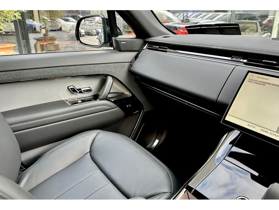 2025 Land Rover Range Rover Sport