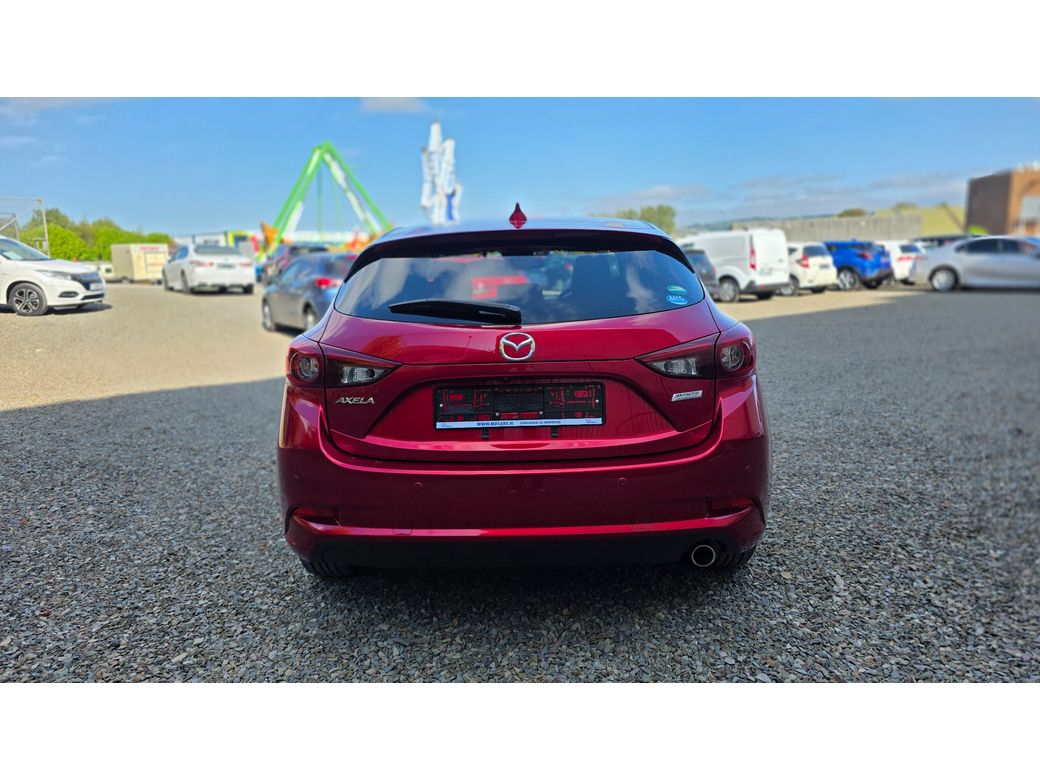 2018 Mazda Axela