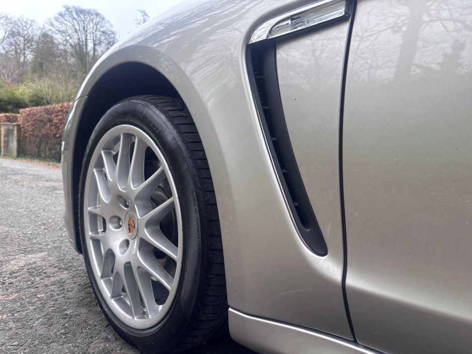 2012 Porsche Panamera