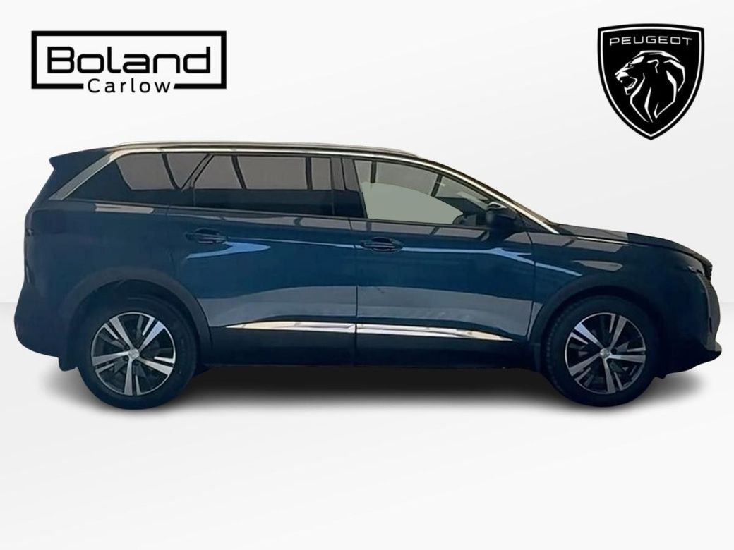 2024 Peugeot 5008