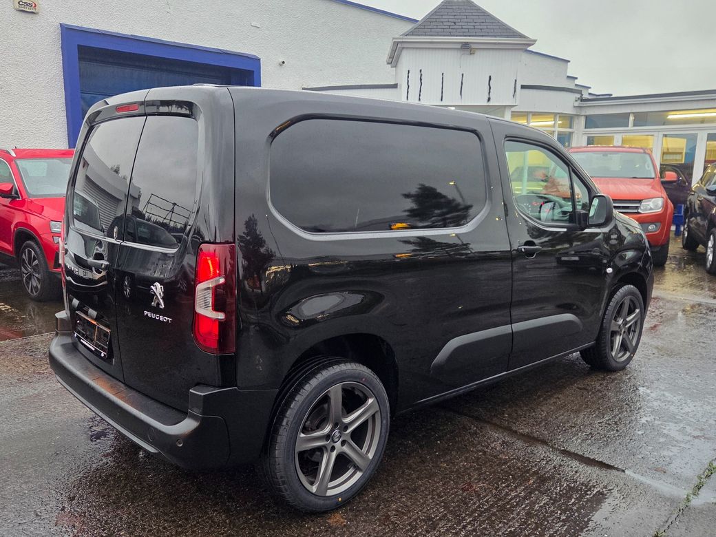 2021 Peugeot Partner