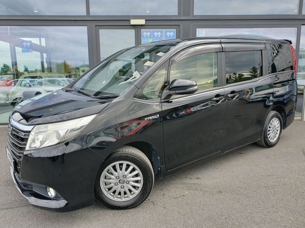 2014 Toyota Noah