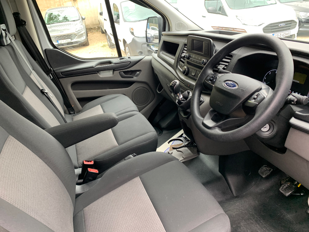 2023 Ford Transit Custom