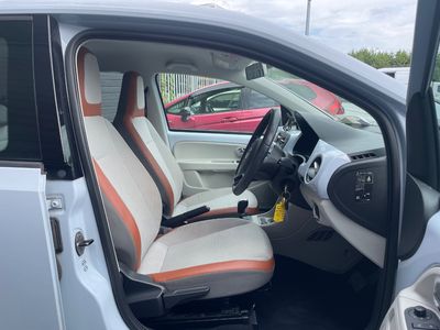 2013 Volkswagen up!