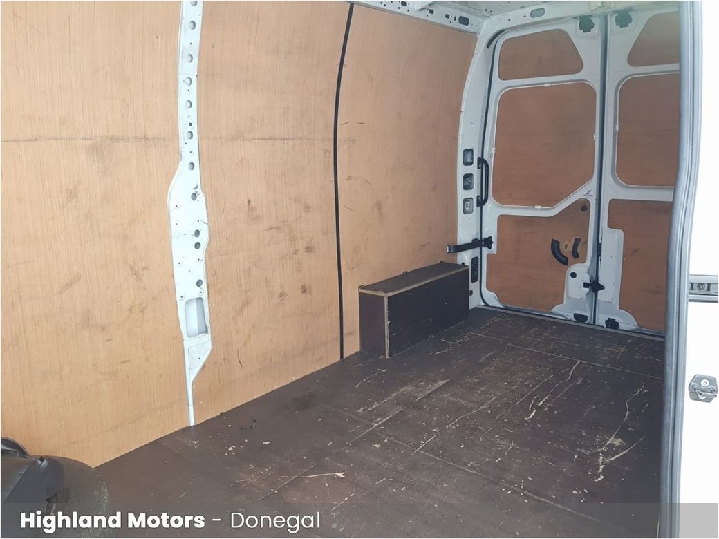 2023 Renault Master