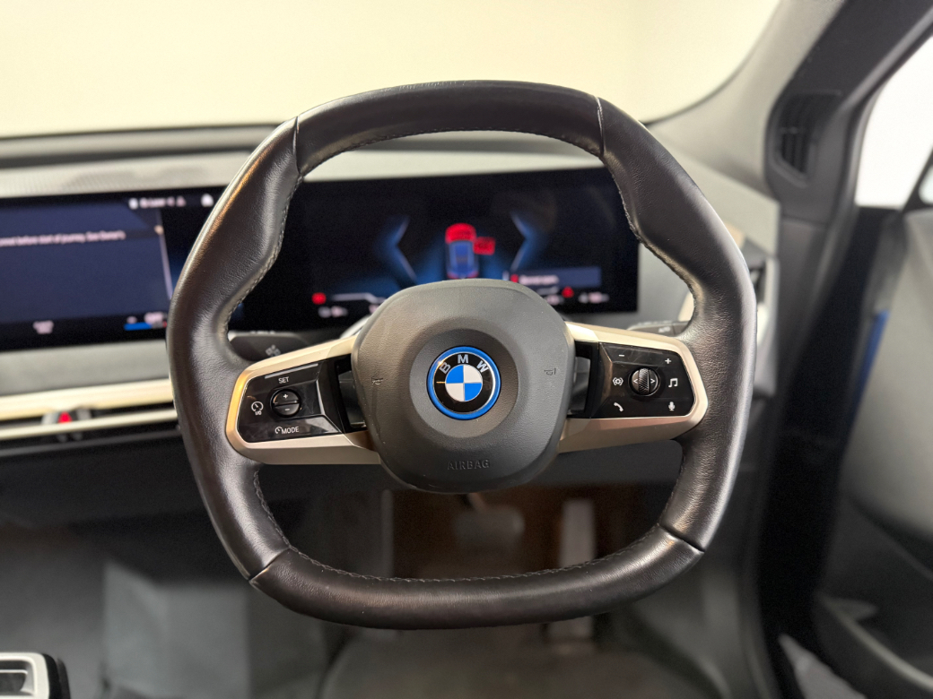 2022 BMW iX