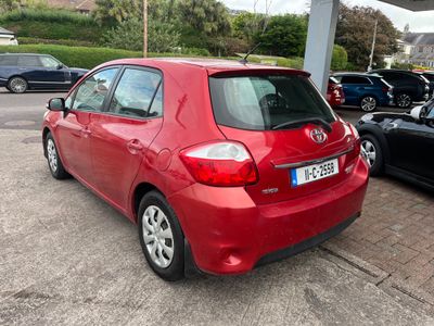 2011 Toyota Auris