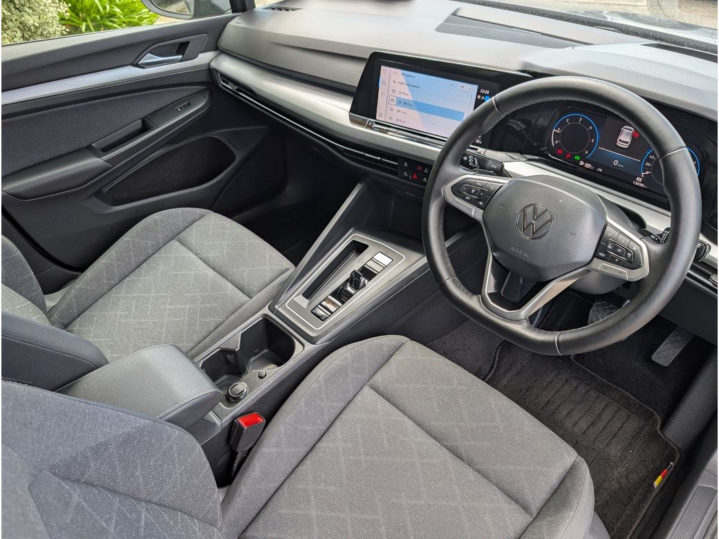 2024 Volkswagen Golf