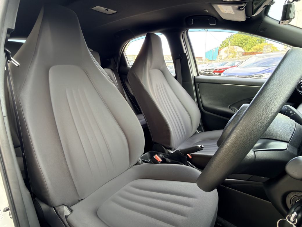 2025 Toyota Yaris