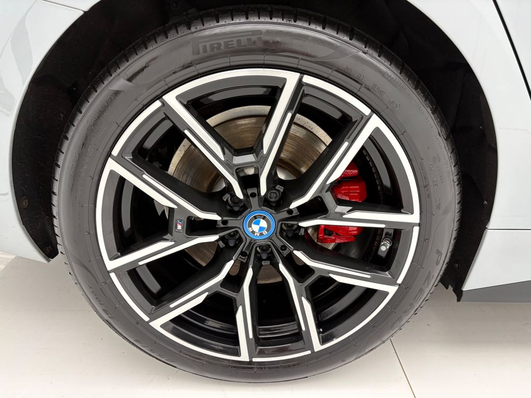 2023 BMW i4