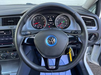 2016 Volkswagen Golf