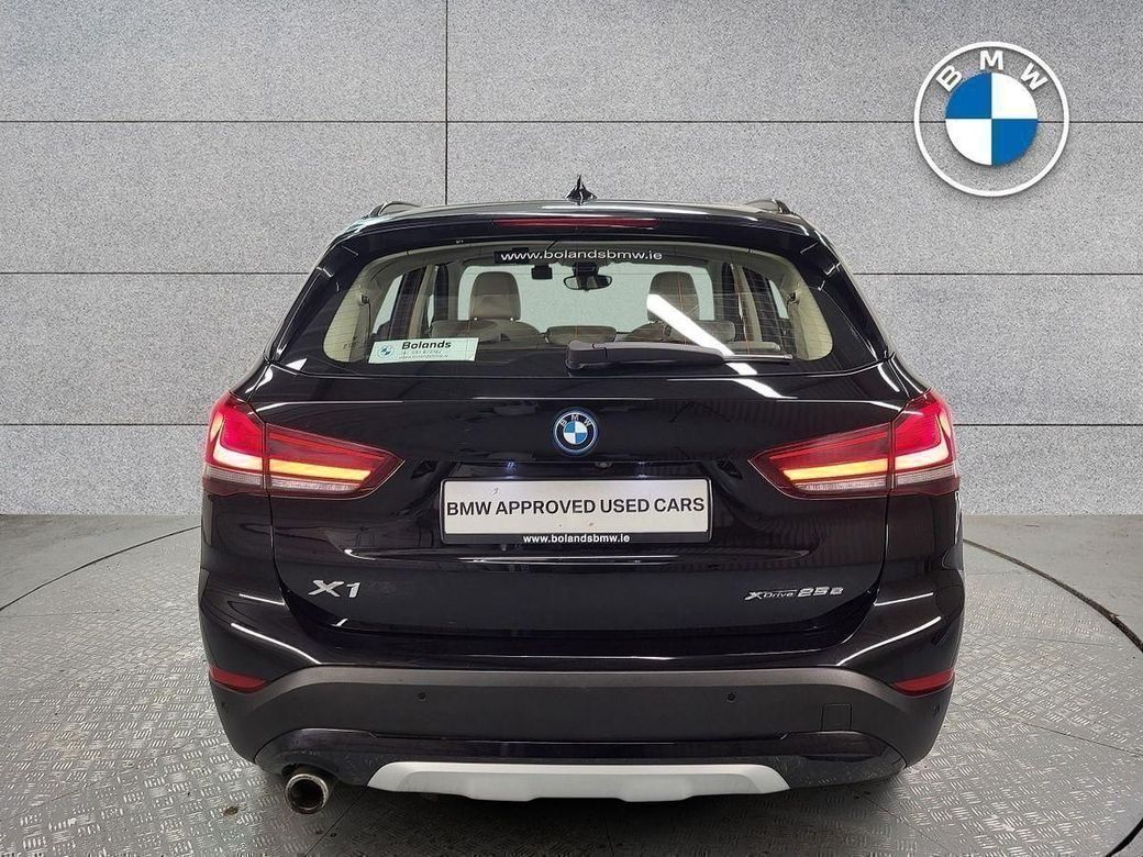 2022 BMW X1