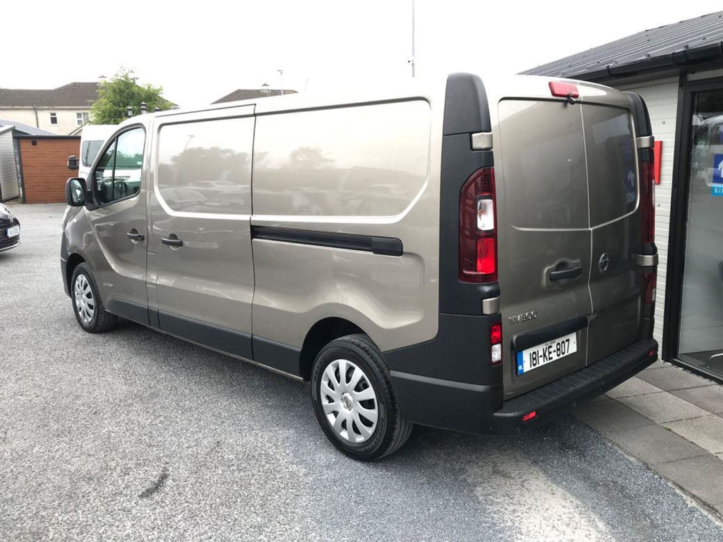 2018 Nissan NV300