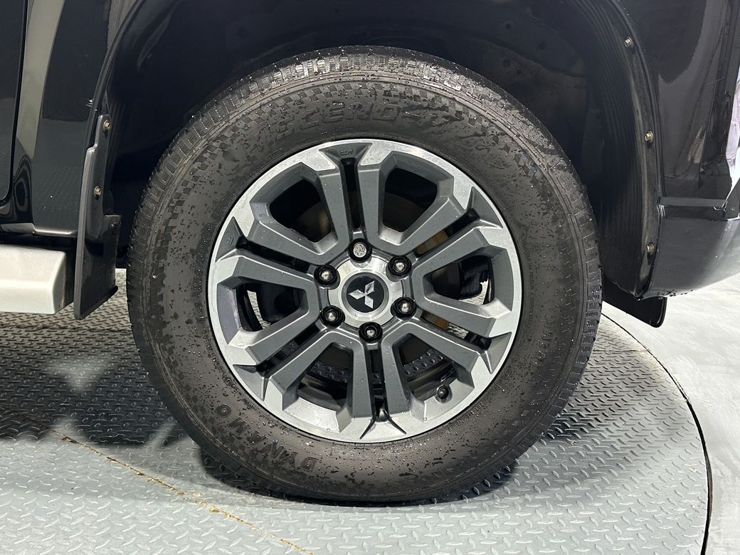 2020 Mitsubishi L200