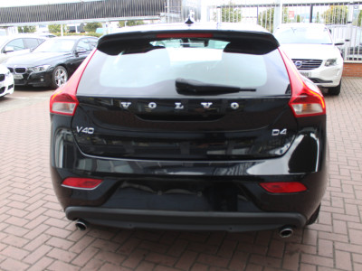 2019 Volvo V40