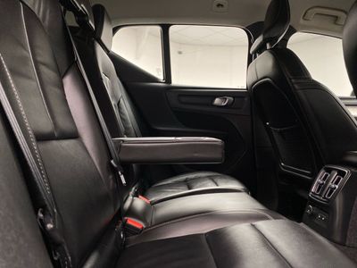 2022 Volvo XC40