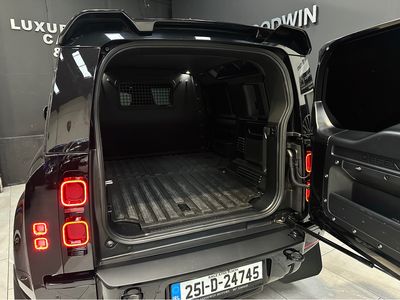 2025 Land Rover Defender