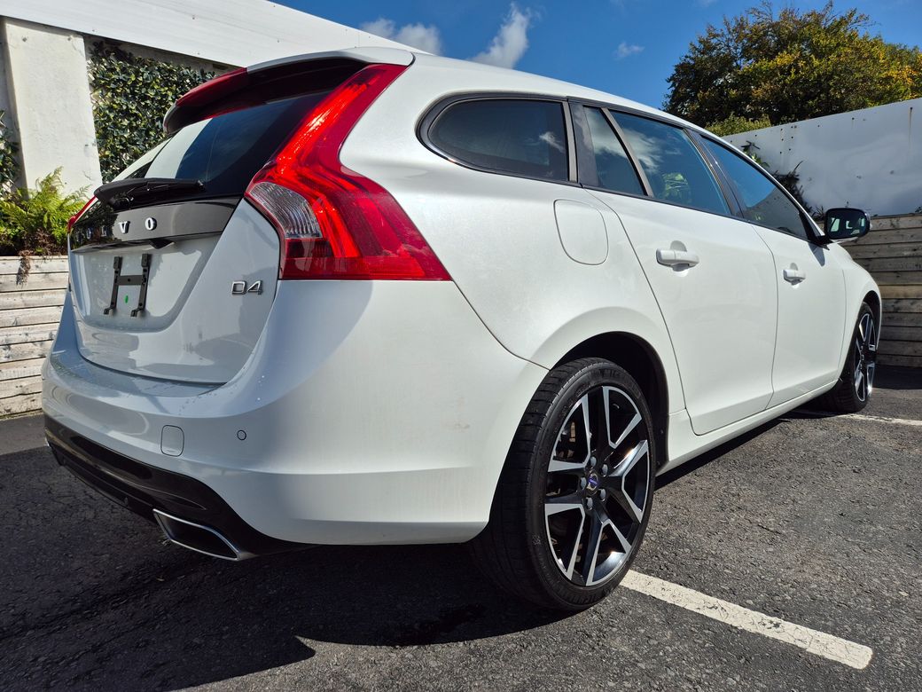 2017 Volvo V60