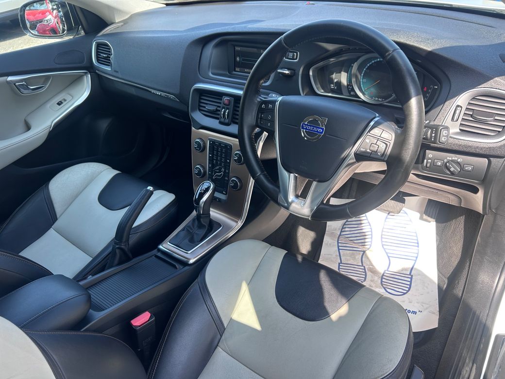 2014 Volvo V40