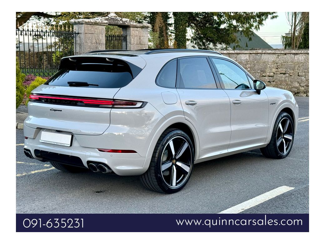 2024 Porsche Cayenne