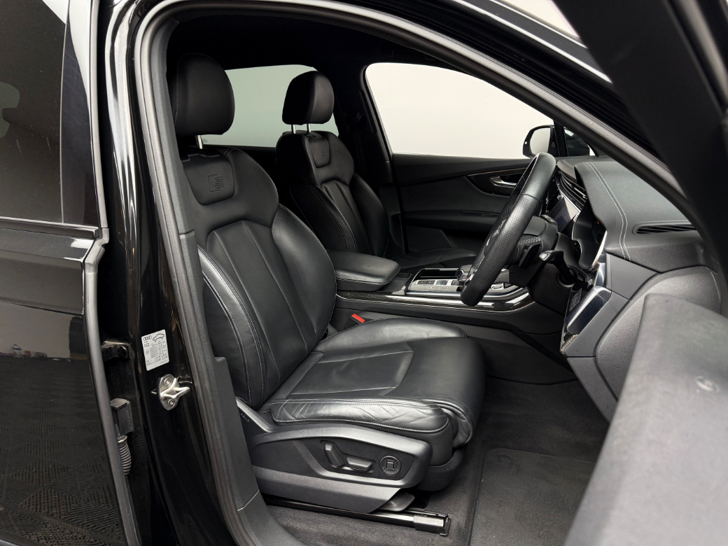 2023 Audi Q7