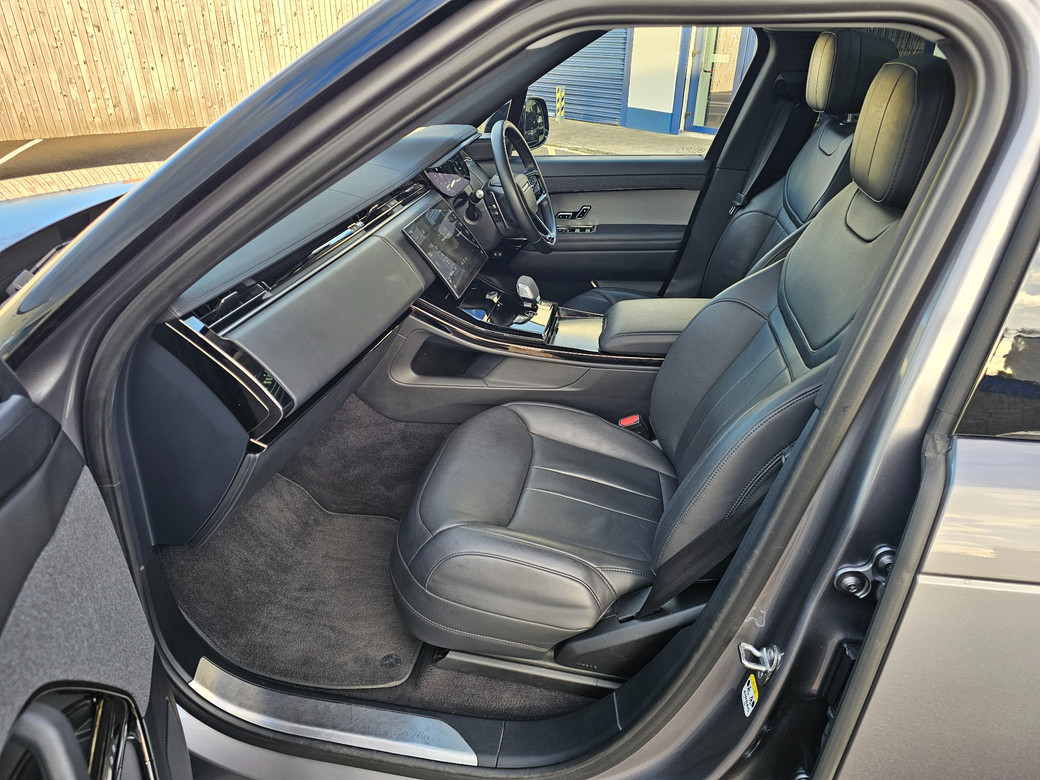 2024 Land Rover Range Rover Sport