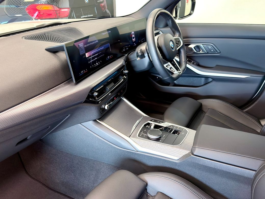 2025 BMW 3 Series