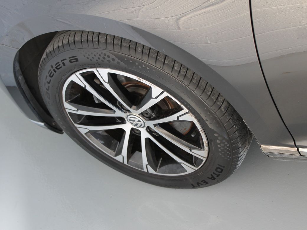 2018 Volkswagen Passat
