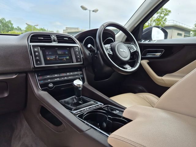 2016 Jaguar F-Pace