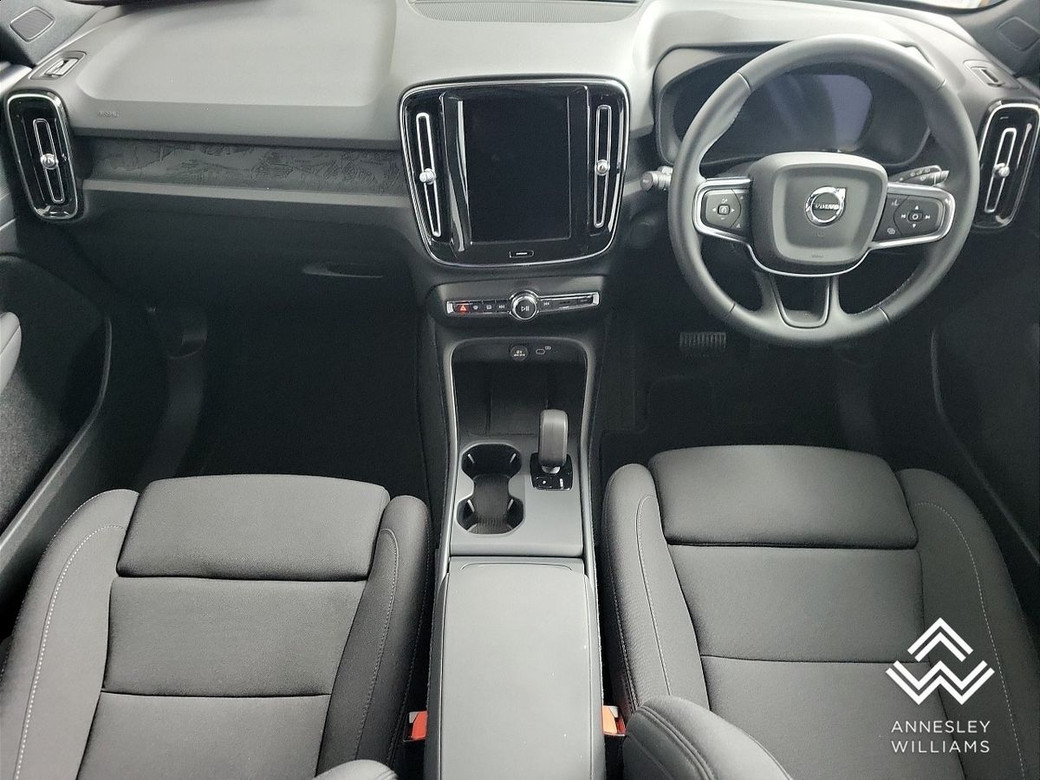 2026 Volvo EX40